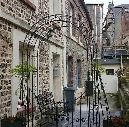 Holiday home Chez Isa Yport